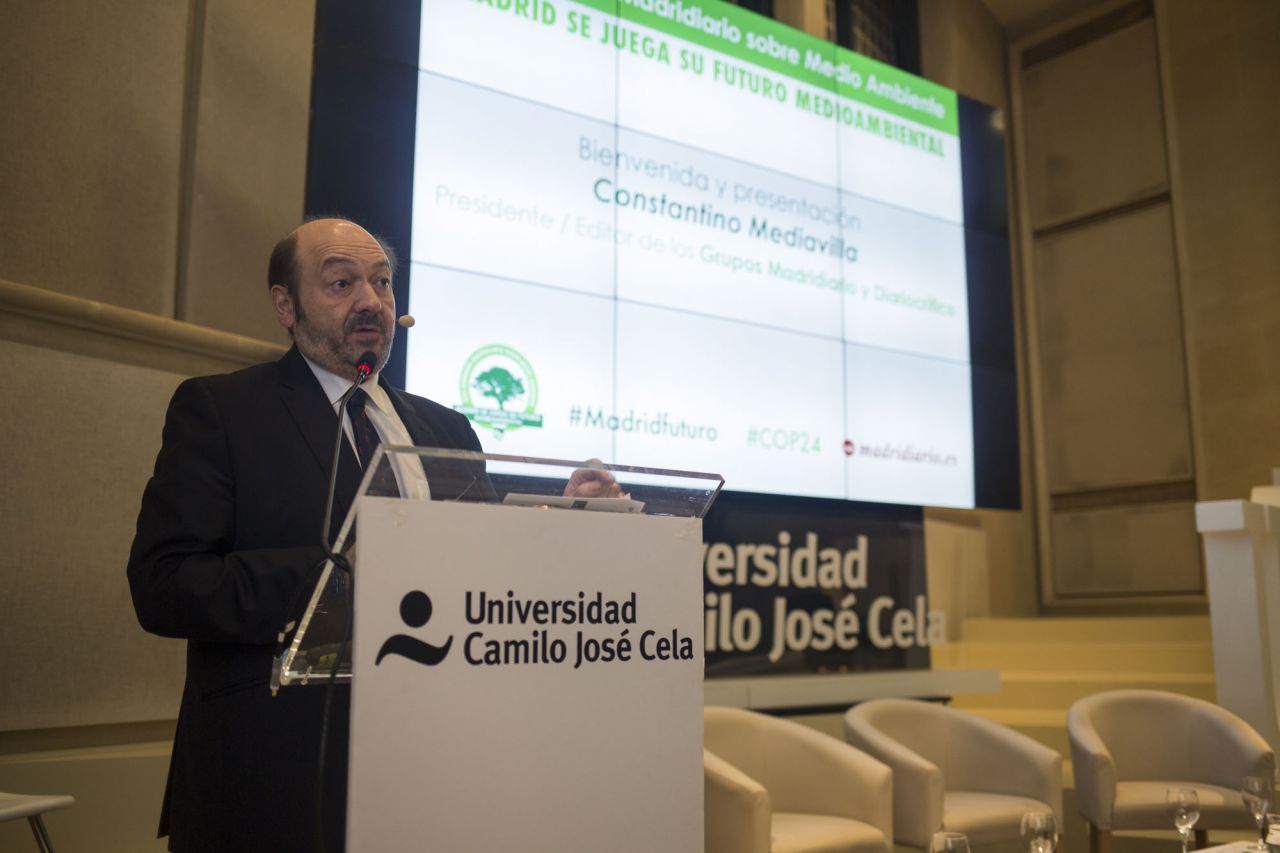 El presidente-editor del grupo Madridiario y Diario Crítico, Constantino Mediavilla, ha dado la bienvenida a la jornada, que se ha desarrollado bajo el título 