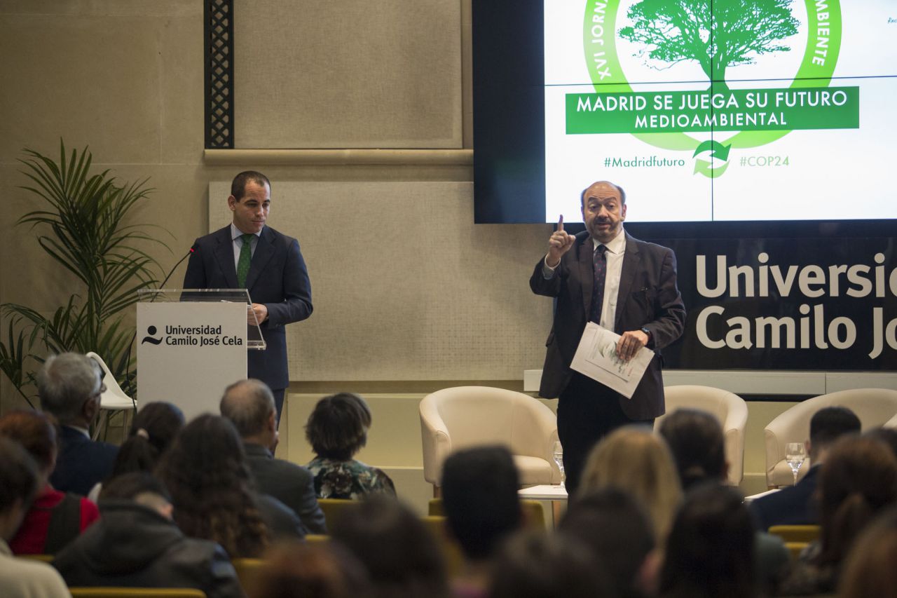 Los asistentes han convertido el hashtag #madridfuturo en tendencia en redes.