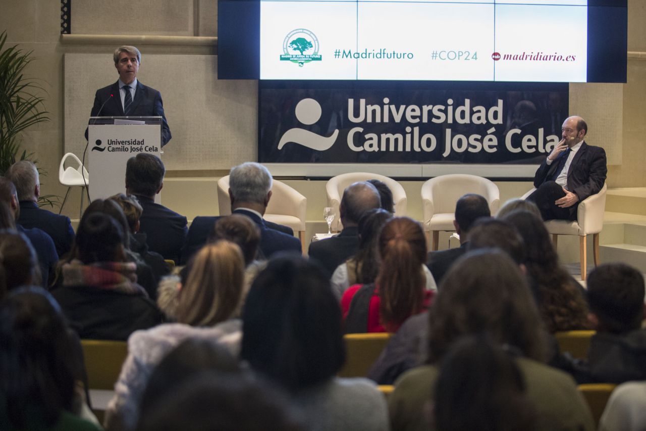 El evento ha tenido lugar en el salón de actos del campus de Almagro de la Universidad Camilo José Cela