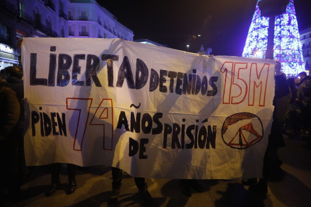 Al acto, han asistido diferentes concejales como Pablo Soto, Jorge García Castaño, Rita Maestre, y diputados de Podemos en la Asamblea de Madrid como Miguel Ongil, Pablo Padilla, Miguel Ardanuy, además de Íñigo Errejón.