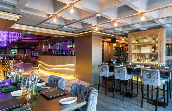 Restaurante V Club feat. Arola