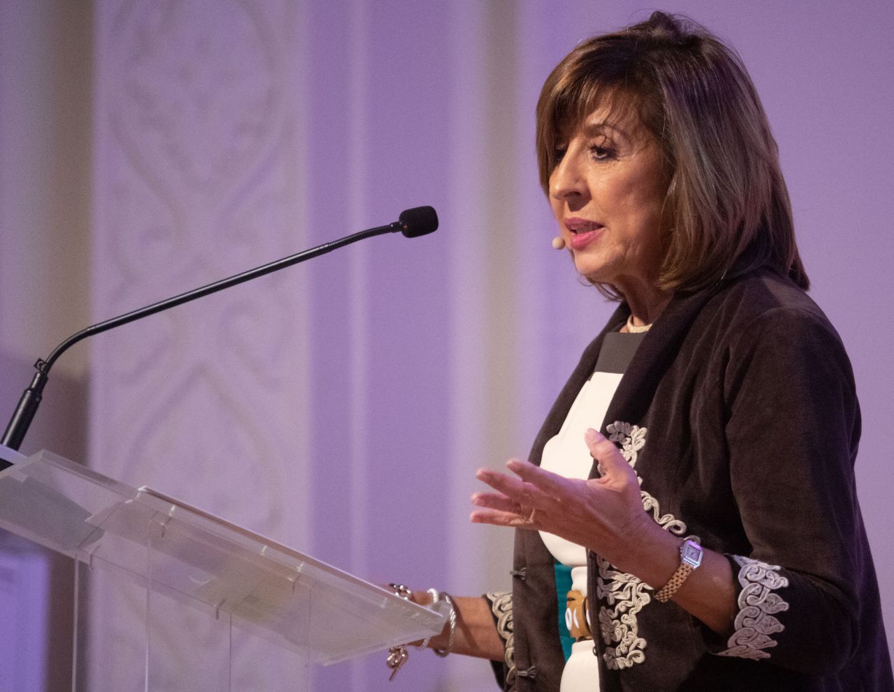 Carmen González Madrid, presidenta ejecutiva de la Fundación Merck Salud, ha dado la bienvenida a los asistentes a los premiados.