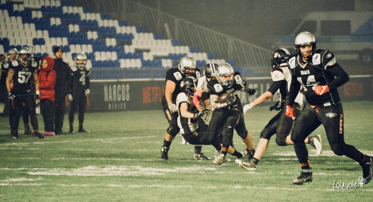 LG OLED Black Demons Las Rozas (negro y blanco) vs Badalona Dracs (negro y dorado). 