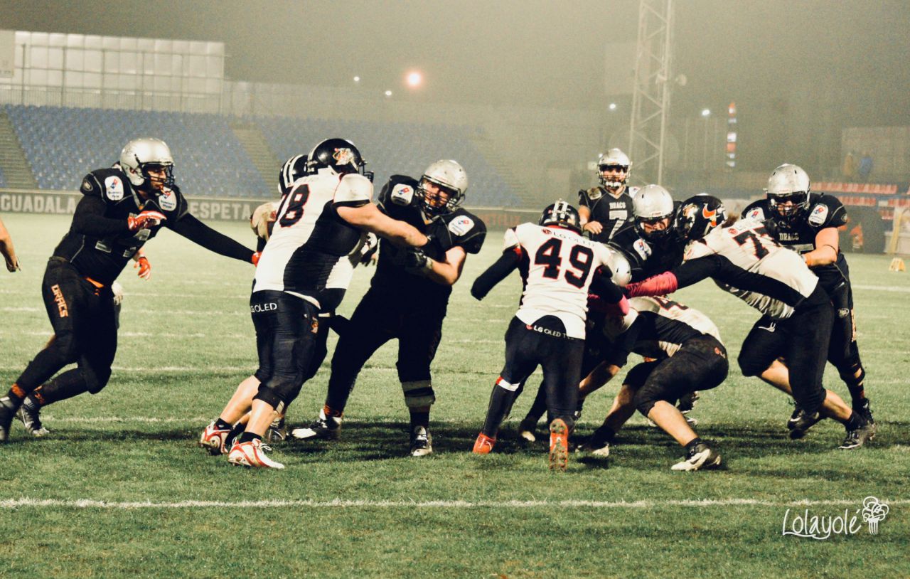 LG OLED Black Demons Las Rozas (negro y blanco) vs Badalona Dracs (negro y dorado). 