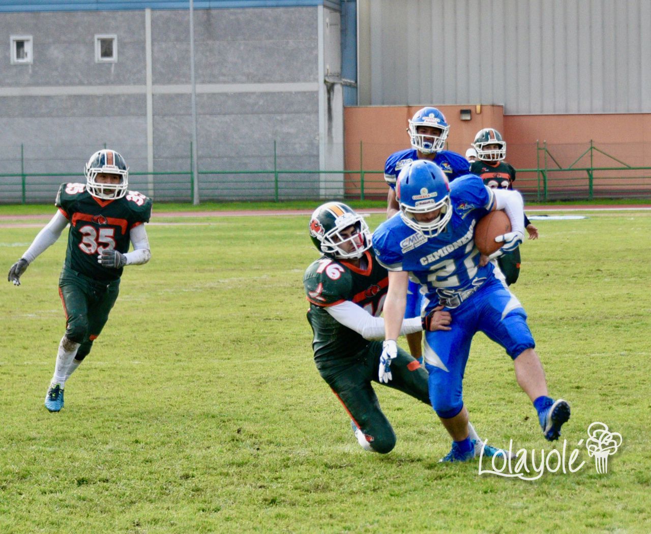 Camioneros Coslada (azul) vs Club Jabatos de Tres Cantos. 