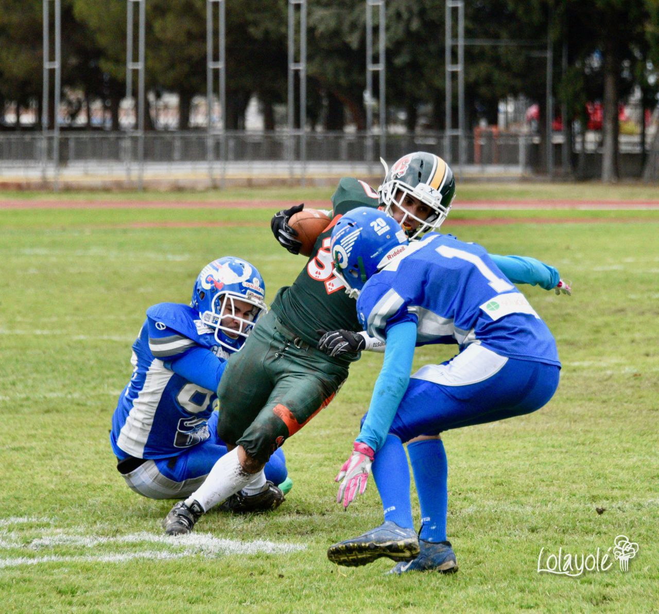 Camioneros Coslada (azul) vs Club Jabatos de Tres Cantos. 