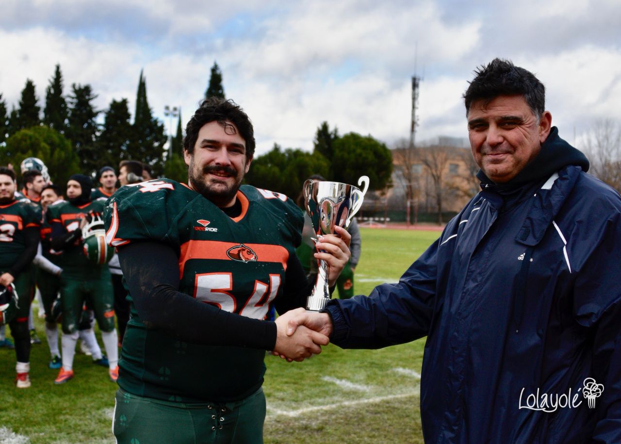 Camioneros Coslada (azul) vs Club Jabatos de Tres Cantos. 