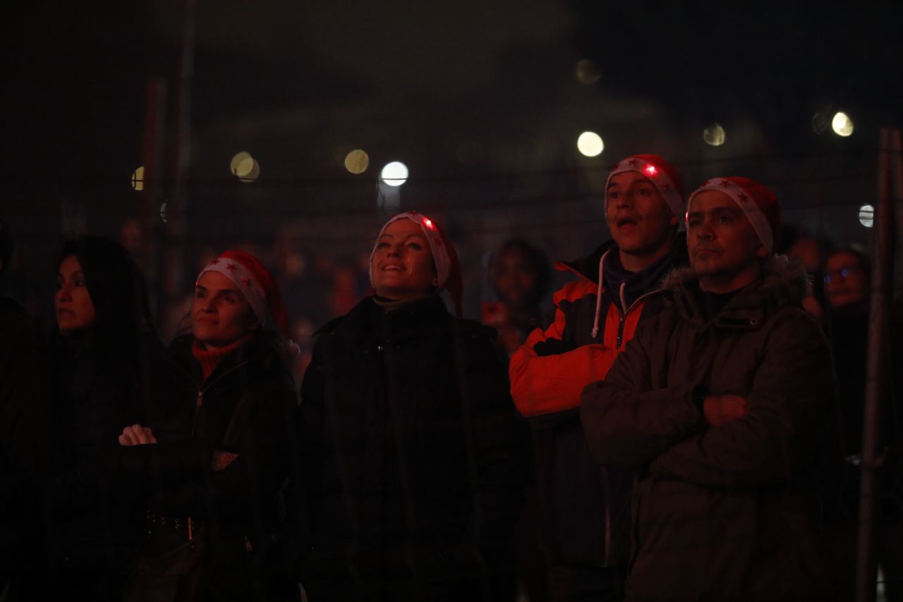 Espectáculos pirotécnicos y musicales en los jardines del Puente de Toledo para celebrar la llegada del invierno. 