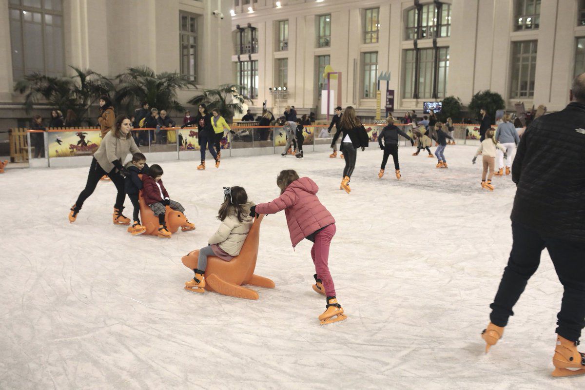 Pista de Hielo en el Palacio de Cibeles.
