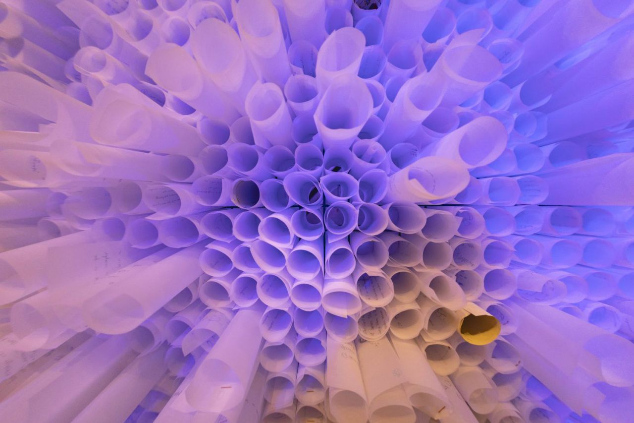 Las carrozas que transportarán a los Reyes Magos en la Cabalgata de Reyes 2019.