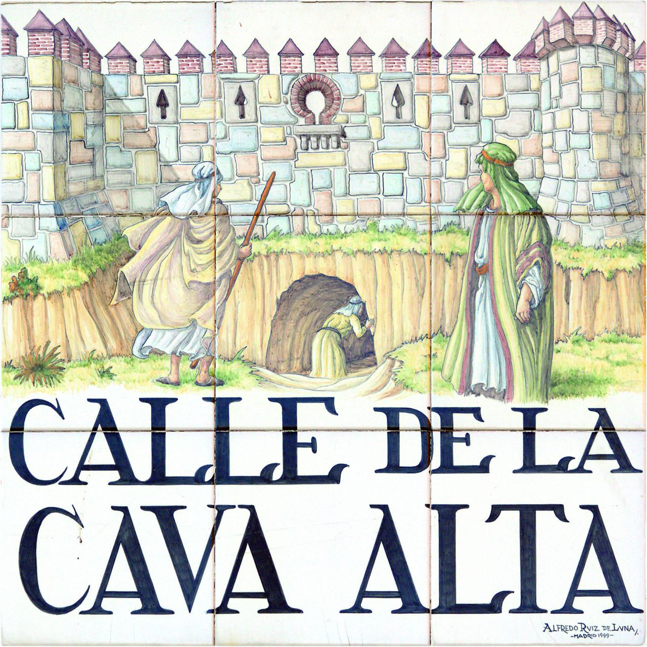Tiene su origen en una mina que se hizo para salvar la muralla en una zona que no había puerta.