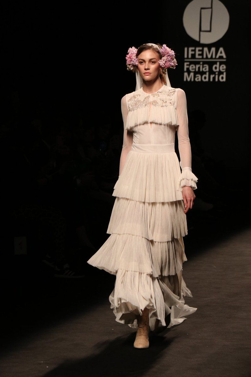 Desfile de Teresa Helbig.