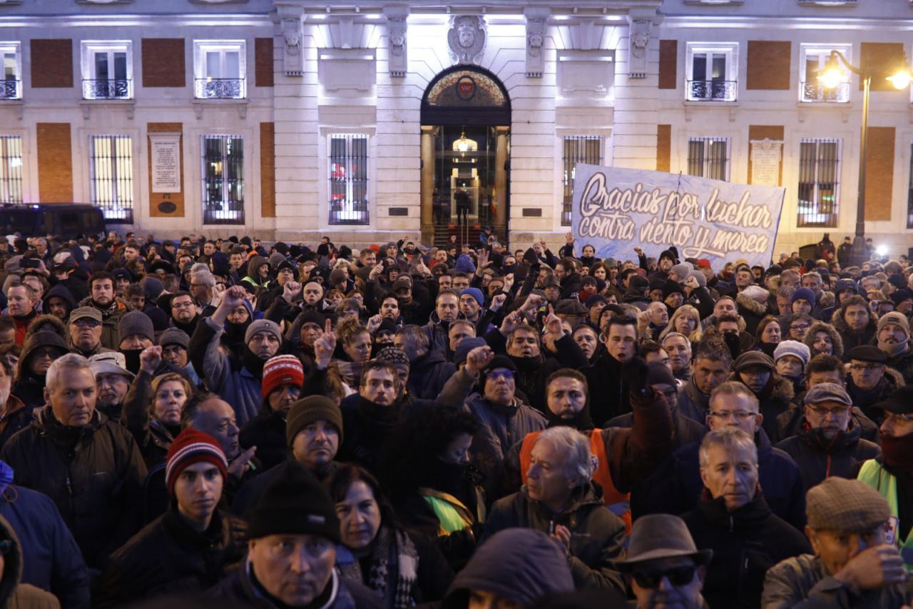Los taxistas alcanzan el 12º día de huelga con nuevas protestas en Sol y Gran Vía. 