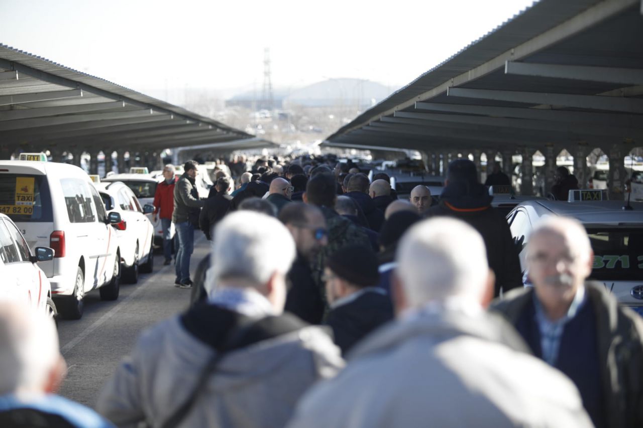 A lo largo del día se han formado largas colas para acceder a las urnas