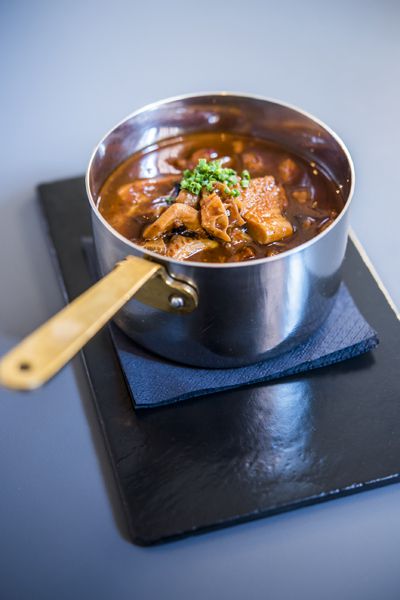 Callos con aji panca y curry