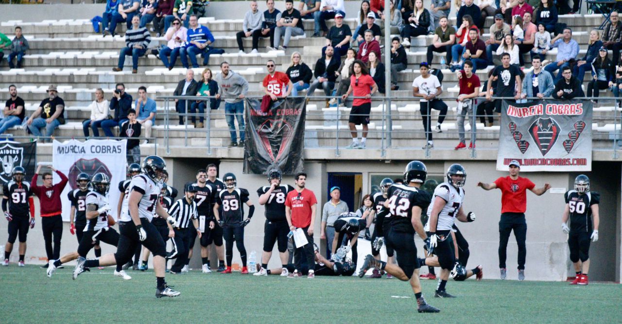 Partido disputado entre el Murcia Cobras y el LG Oled Black Demons Las Rozas.