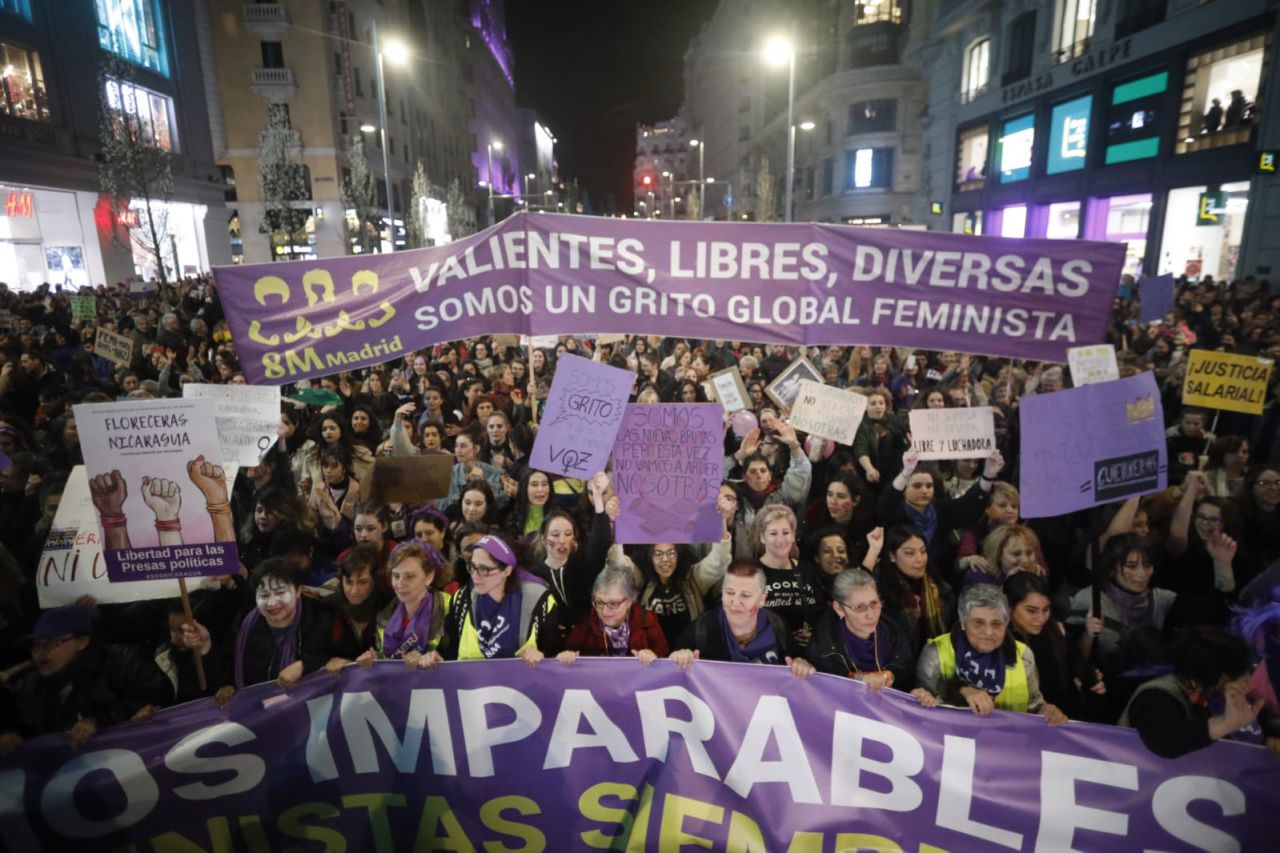 Cabecera de la manifestación del 8-M en conmemoración con el Día de la Mujer.