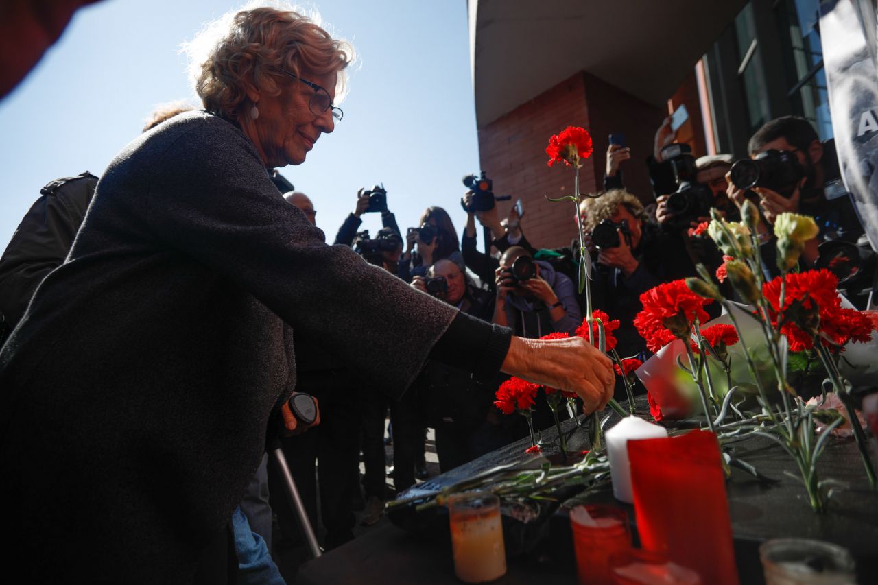 Ofrenda floral en la estación de Atocha por las víctimas de los atentados del 11M.