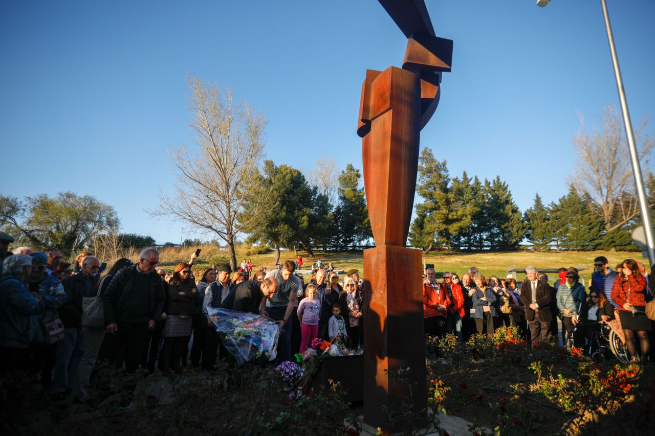 Acto en homenaje a las víctimas de los atentados del 11M en la estación de Santa Eugenia