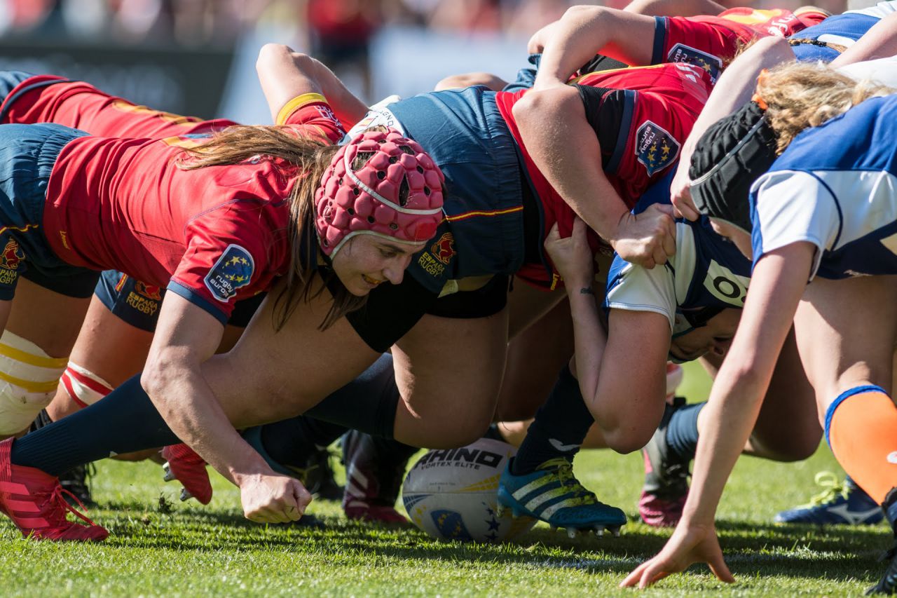 La Selección Española de Rugby Femenino se proclama Campeona de Europa en un partido disputado contra Holanda. 