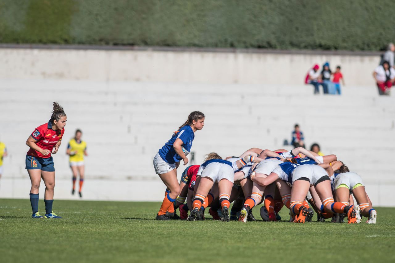 La Selección Española de Rugby Femenino se proclama Campeona de Europa en un partido disputado contra Holanda. 