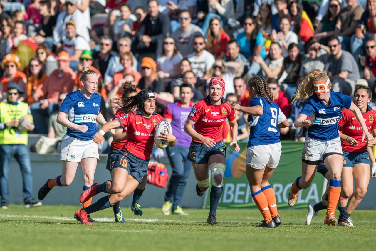 La Selección Española de Rugby Femenino se proclama Campeona de Europa en un partido disputado contra Holanda. 