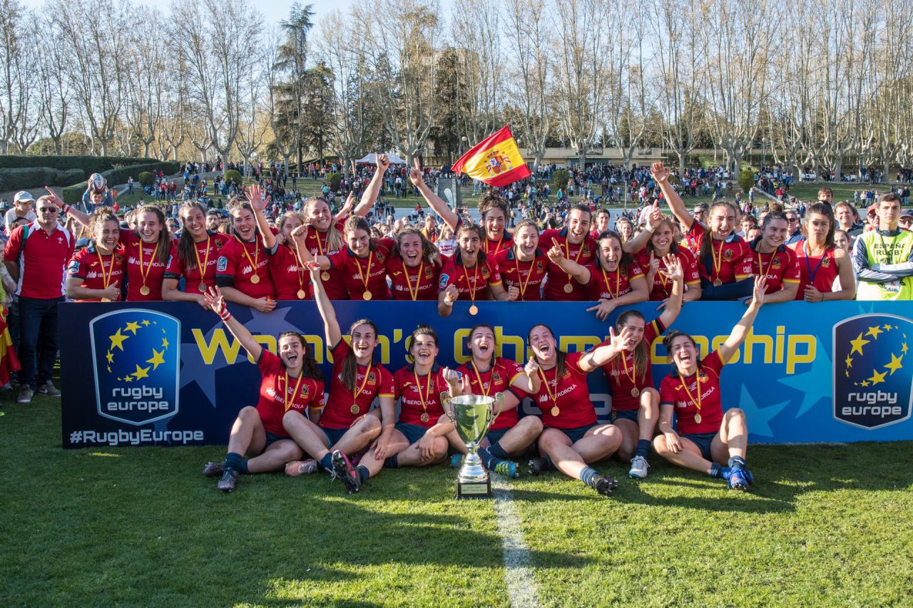 La Selección Española de Rugby Femenino se proclama Campeona de Europa en un partido disputado contra Holanda. 