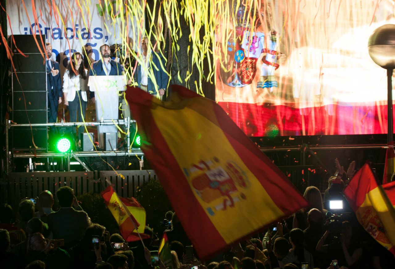 Vox celebra su representación en el Congreso.