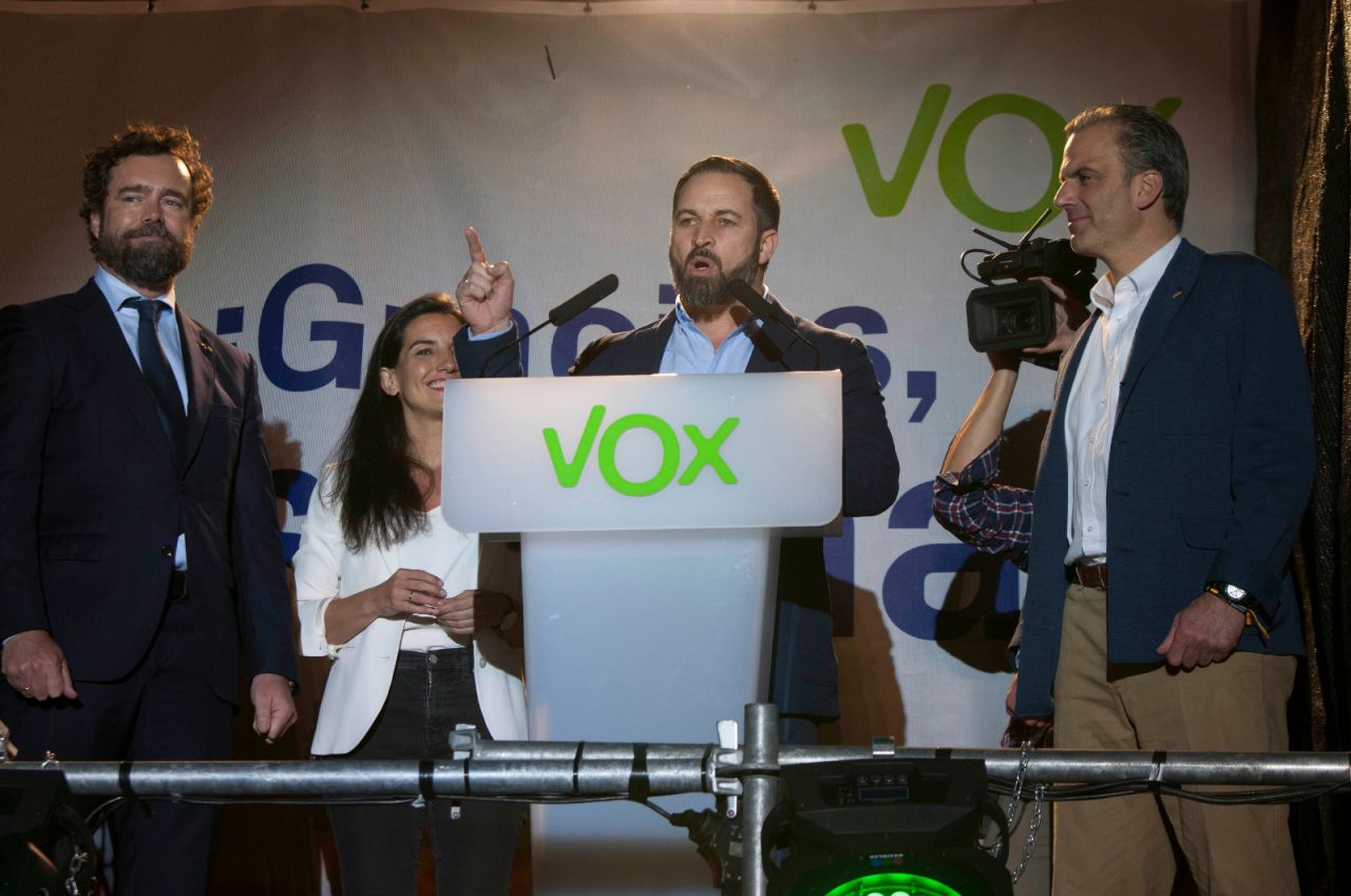 Vox celebra su representación en el Congreso.