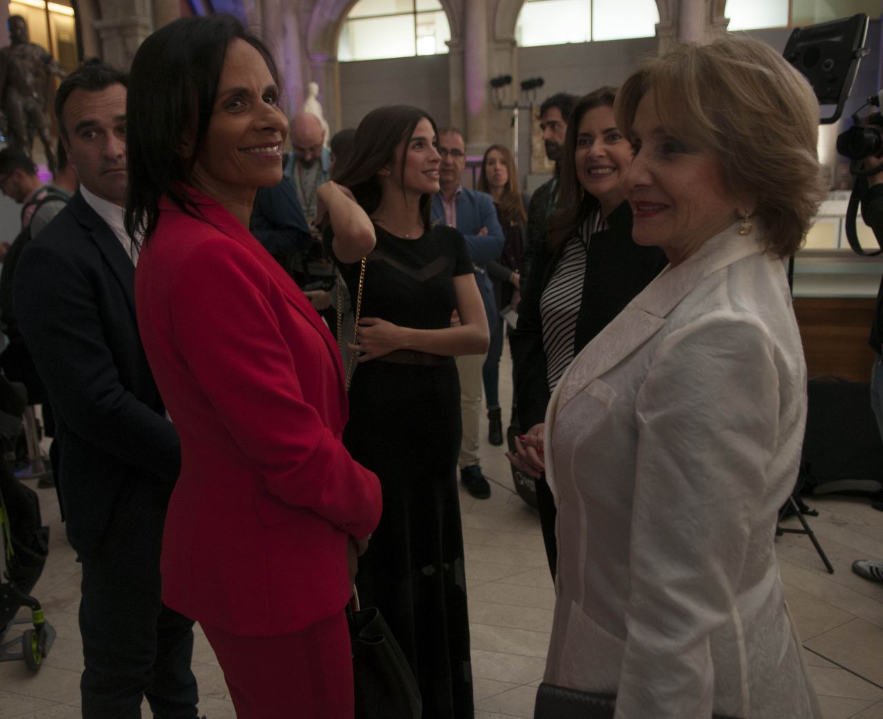 La mujer de Manolo Santana acudió a la presentación del Open de Tenis de Madrid