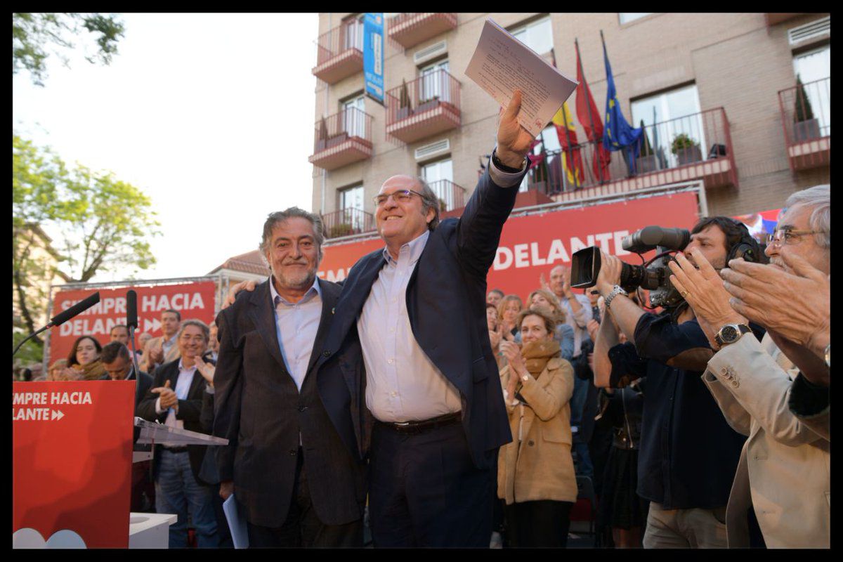 Los candidatos socialistas al Ayuntamiento y la Comunidad, Pepu Hernández y Ángel Gabilondo.