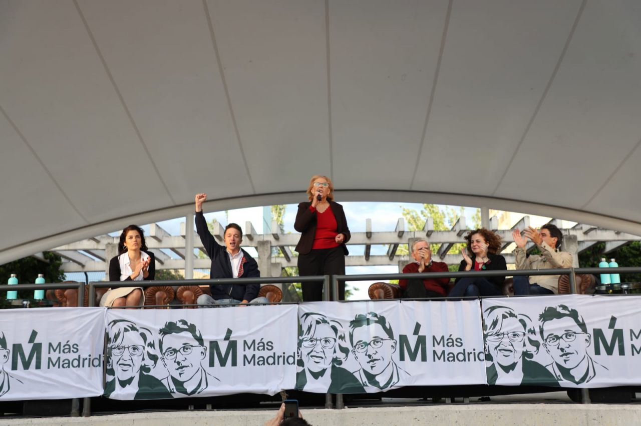 La alcaldesa de Madrid toma la palabra.