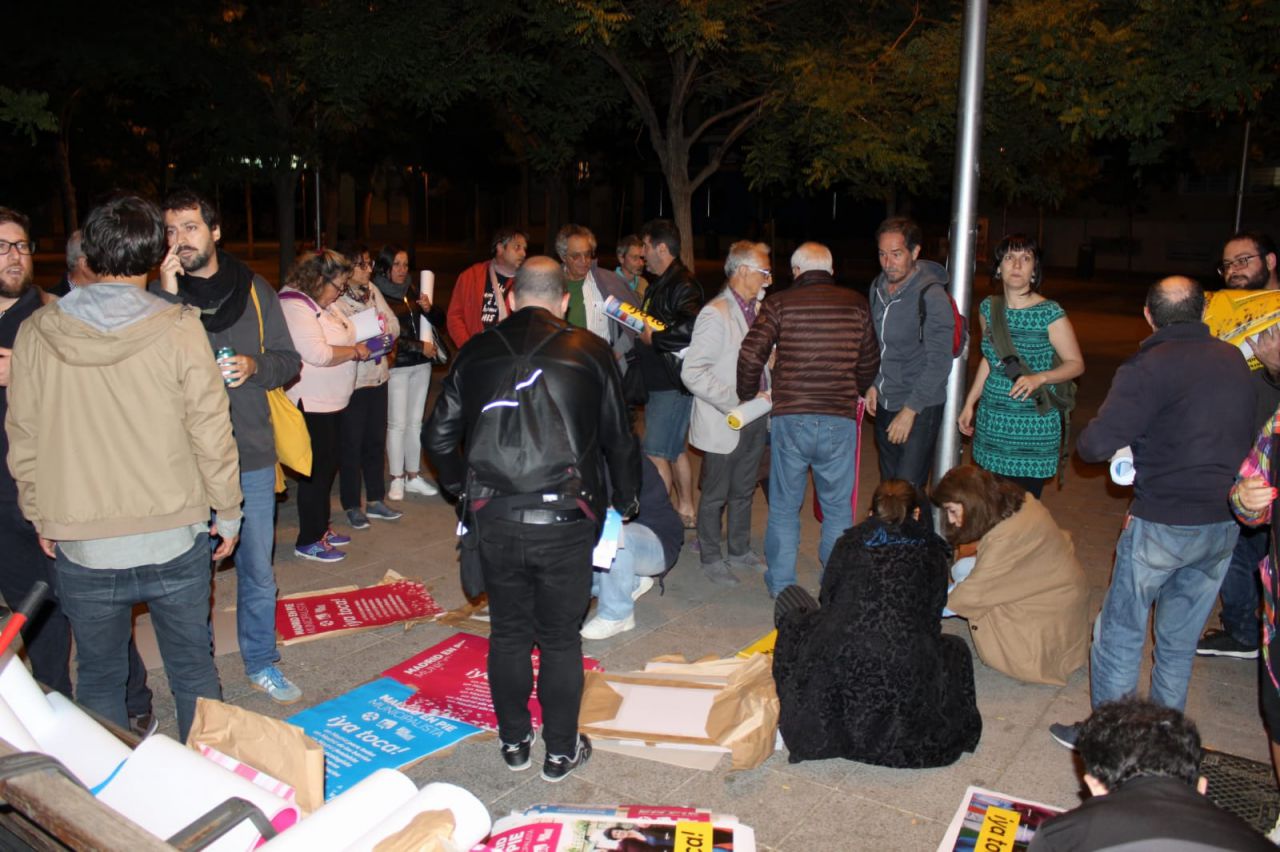 Madrid en Pie ha comenzado la campaña en Puente de Vallecas. 