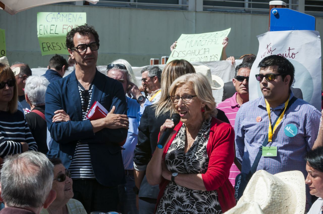 Carmena ha sido víctima del escrache un día después de los sufridos por Begoña Villacís, Isabel Díaz Ayuso y José Luis Martínez-Almeida en la pradera de San Isidro.  