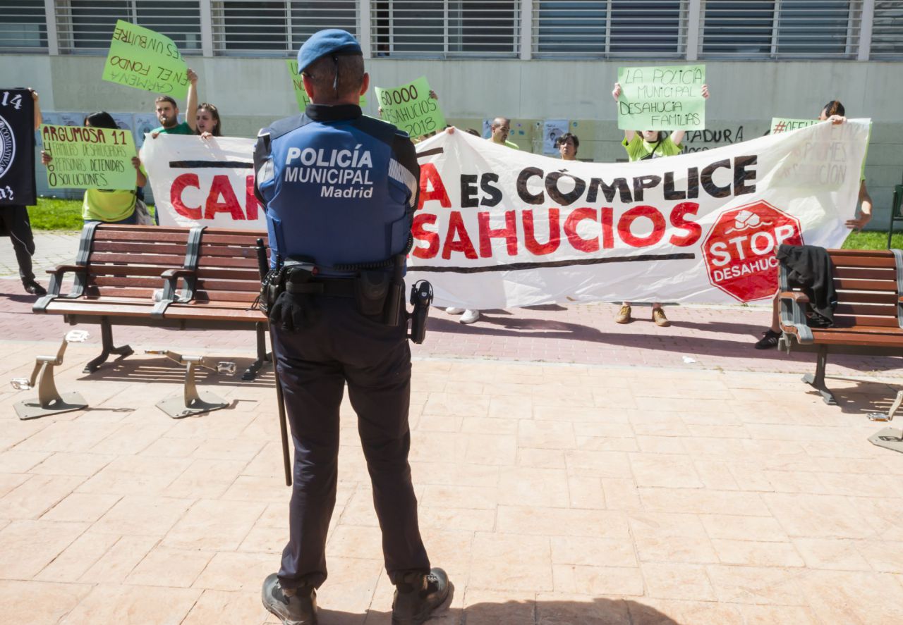 La Policía Municipal ha velado por el orden en el acto de Más Madrid. 