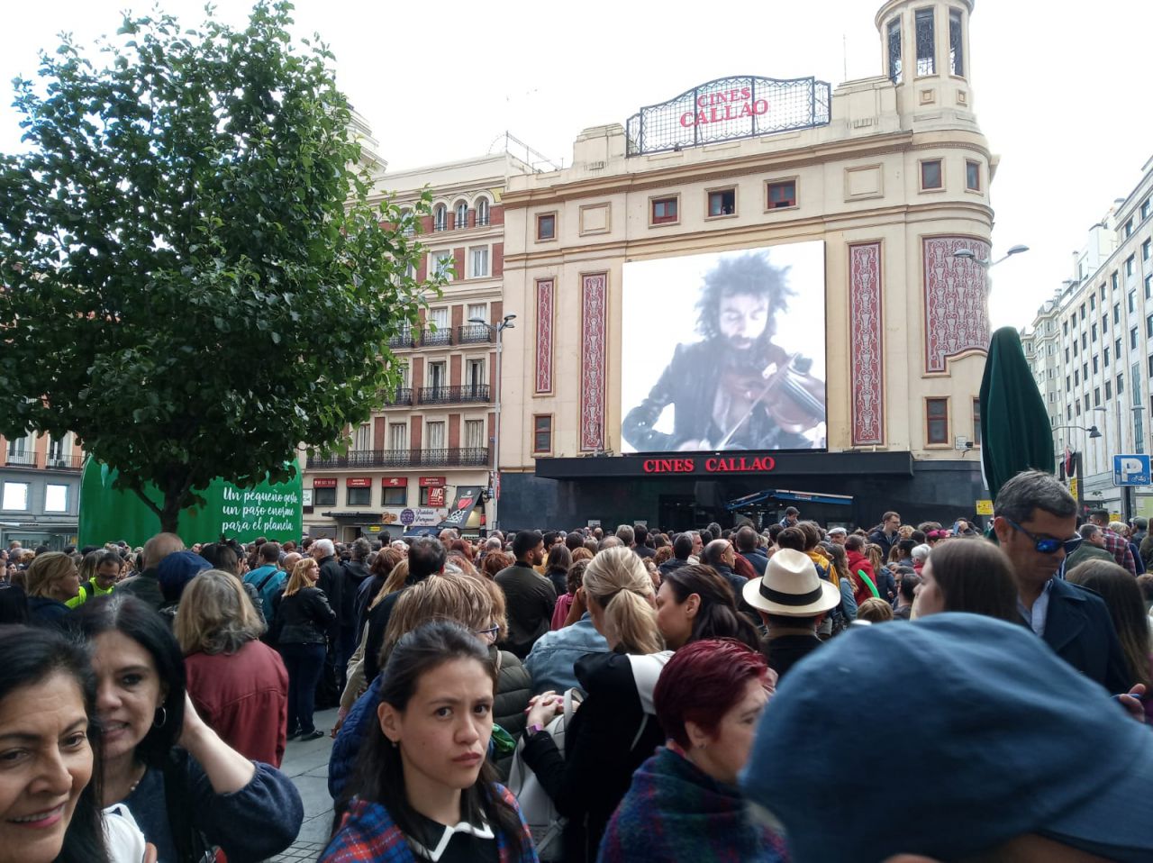 Pero también la propia historia del violinista y su experiencia vital.