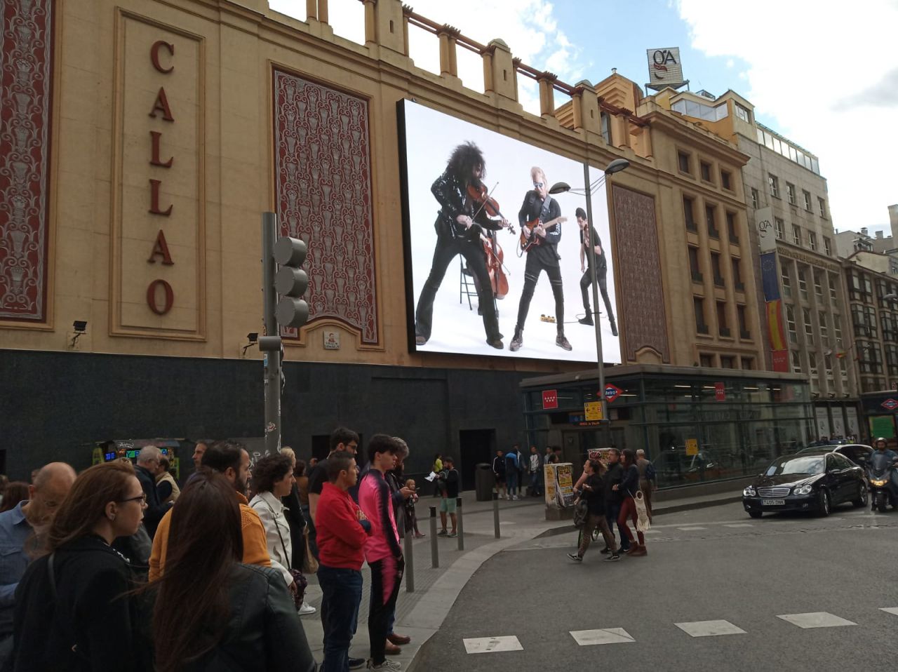 Royal Garage es el último trabajo de Malikian, que ha sorprendido este sábado con su propuesta para presentarlo. 