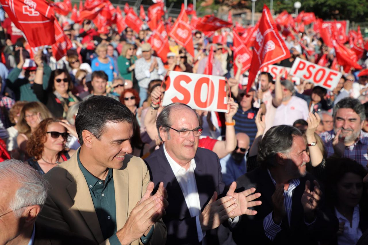 Pedro Sánchez, Ángel Gabilondo y Pepu Hernández. 
