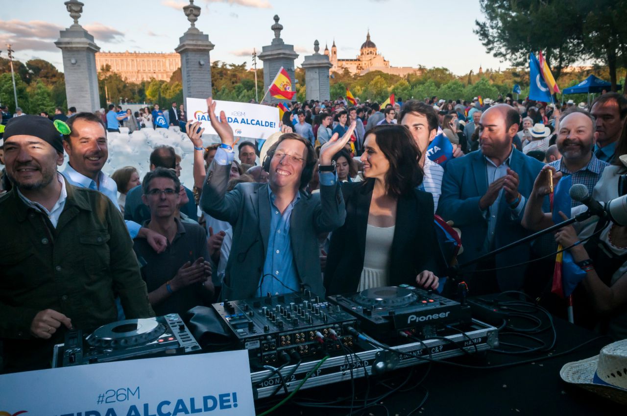 Los candidatos, en plena fiesta.