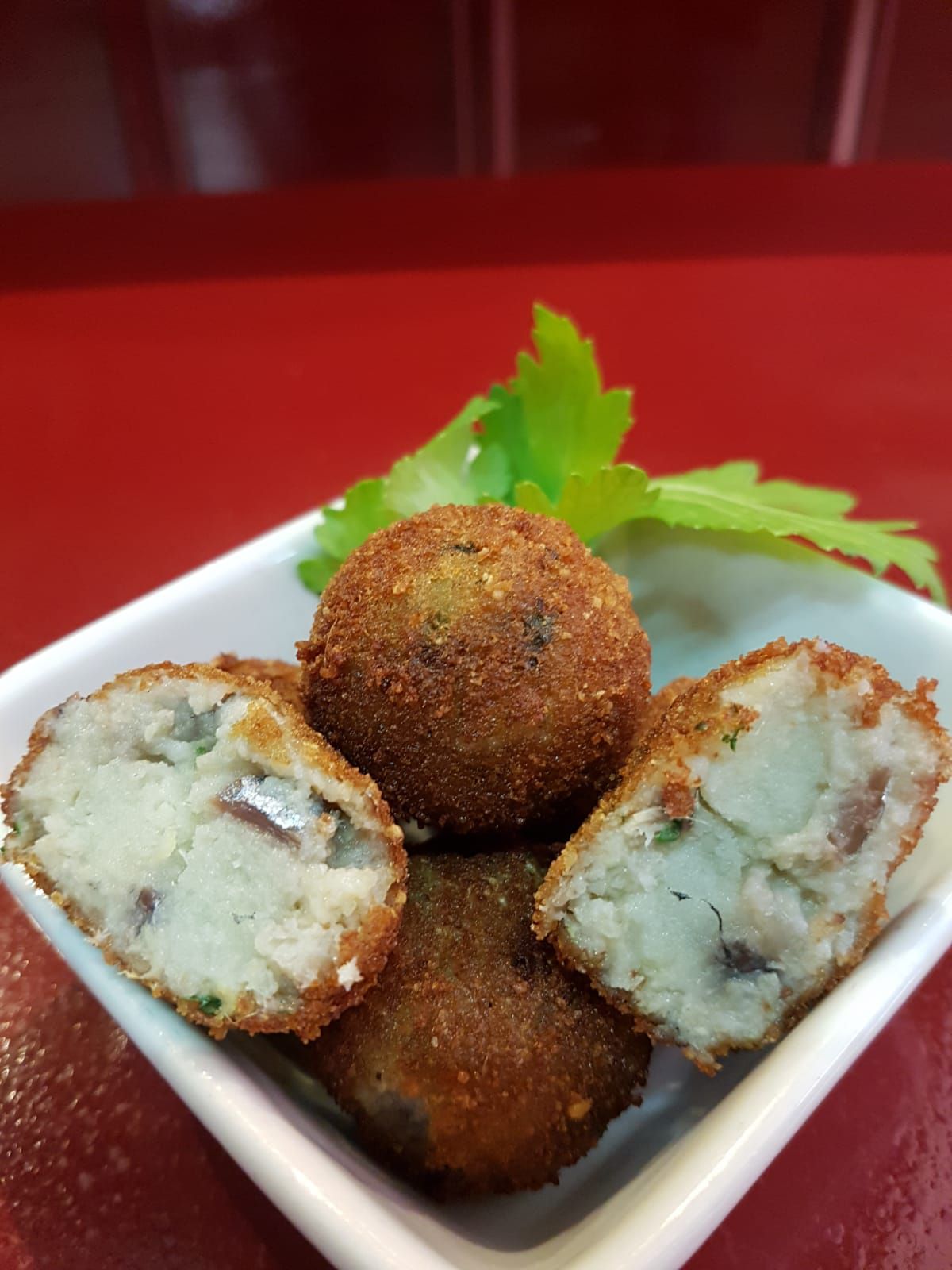 Croquetas marineras de Kint en el Mercado de Vallehermoso