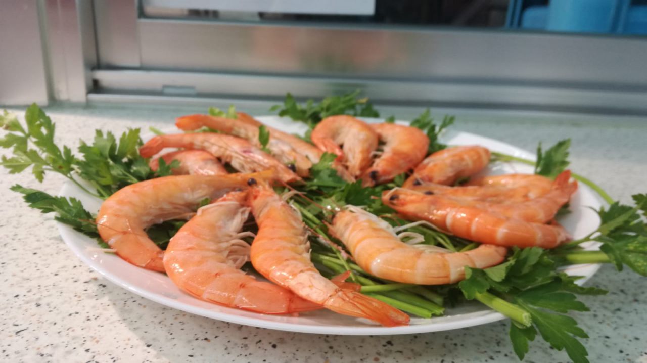 Langostinos cocidos, de Pescados y mariscos Carlos
