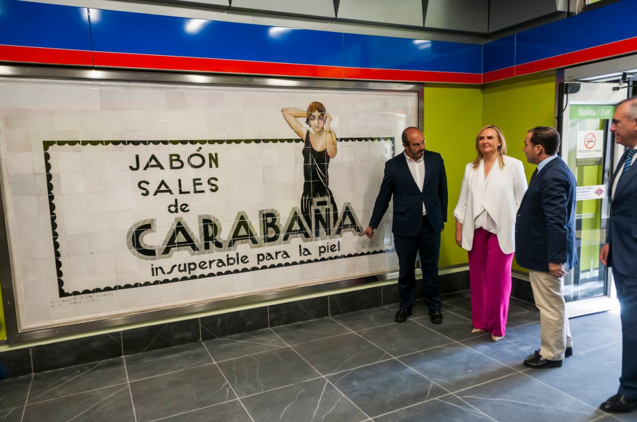 El mural de Jabones Carabaña data de los años 20.