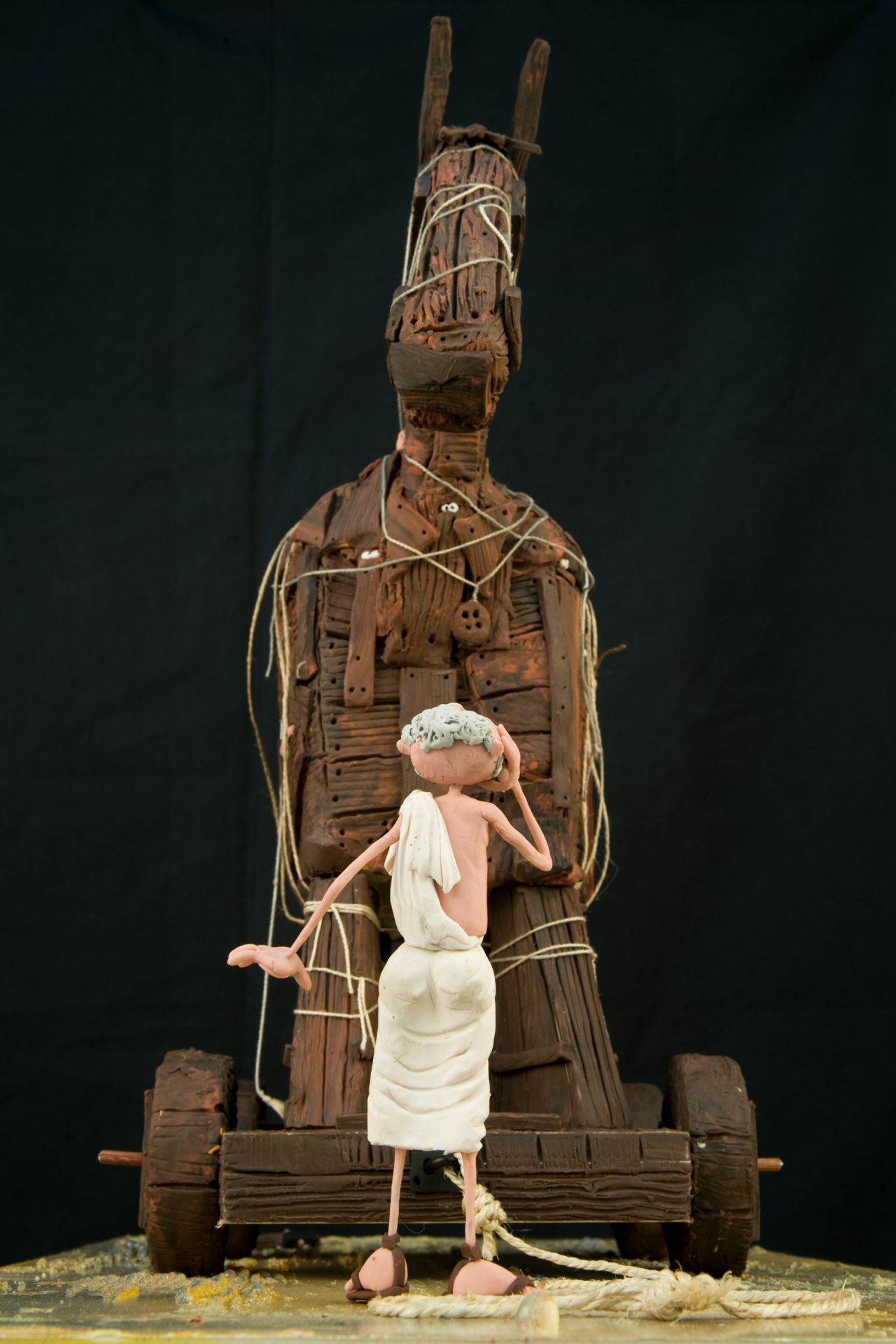 El caballo de Troya, en Plastihistoria de la humanidad.