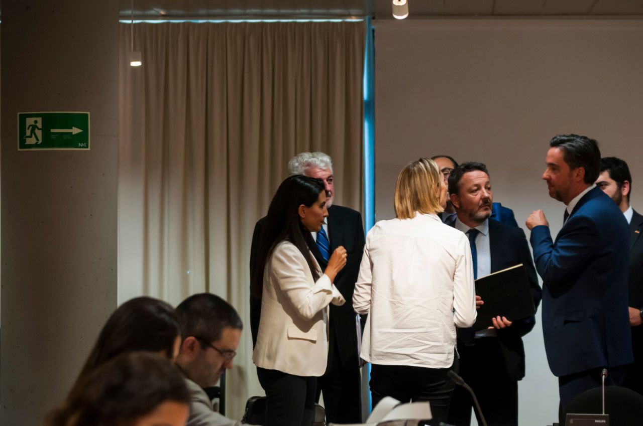 Rocío Monasterio junto a otros diputados de Vox como Íñigo Henríquez de Luna. 