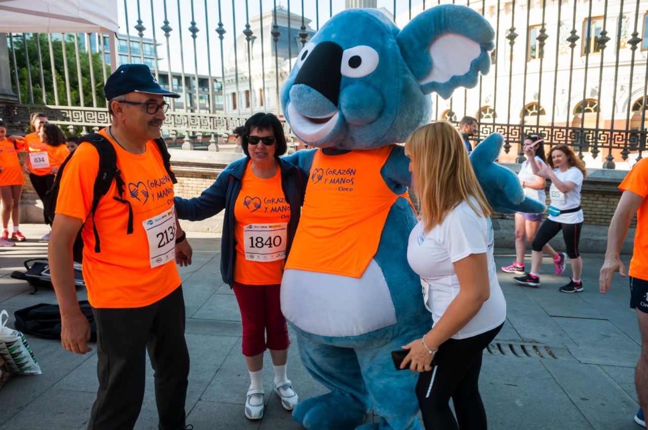 La asociación Corazón y Manos, lanzada por empleados de Clece, participa en la 'VI Carrera contra la Violencia de Género'.