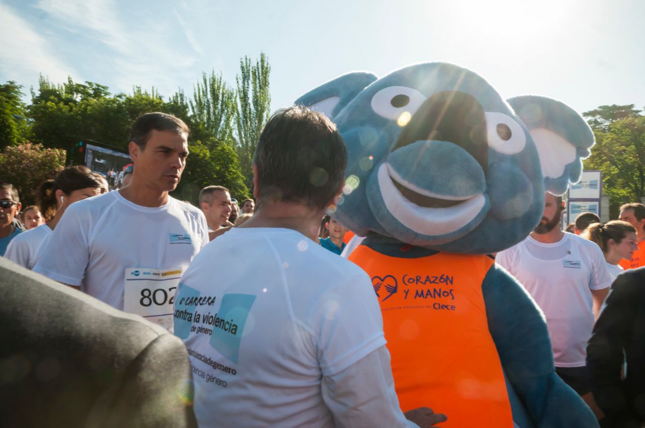 La asociación Corazón y Manos, lanzada por empleados de Clece, participa en la 'VI Carrera contra la Violencia de Género'.