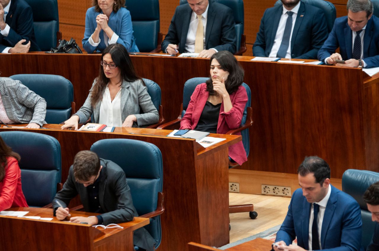 Isa Serra estrena el liderazgo en Podemos en la Cámara regional. 