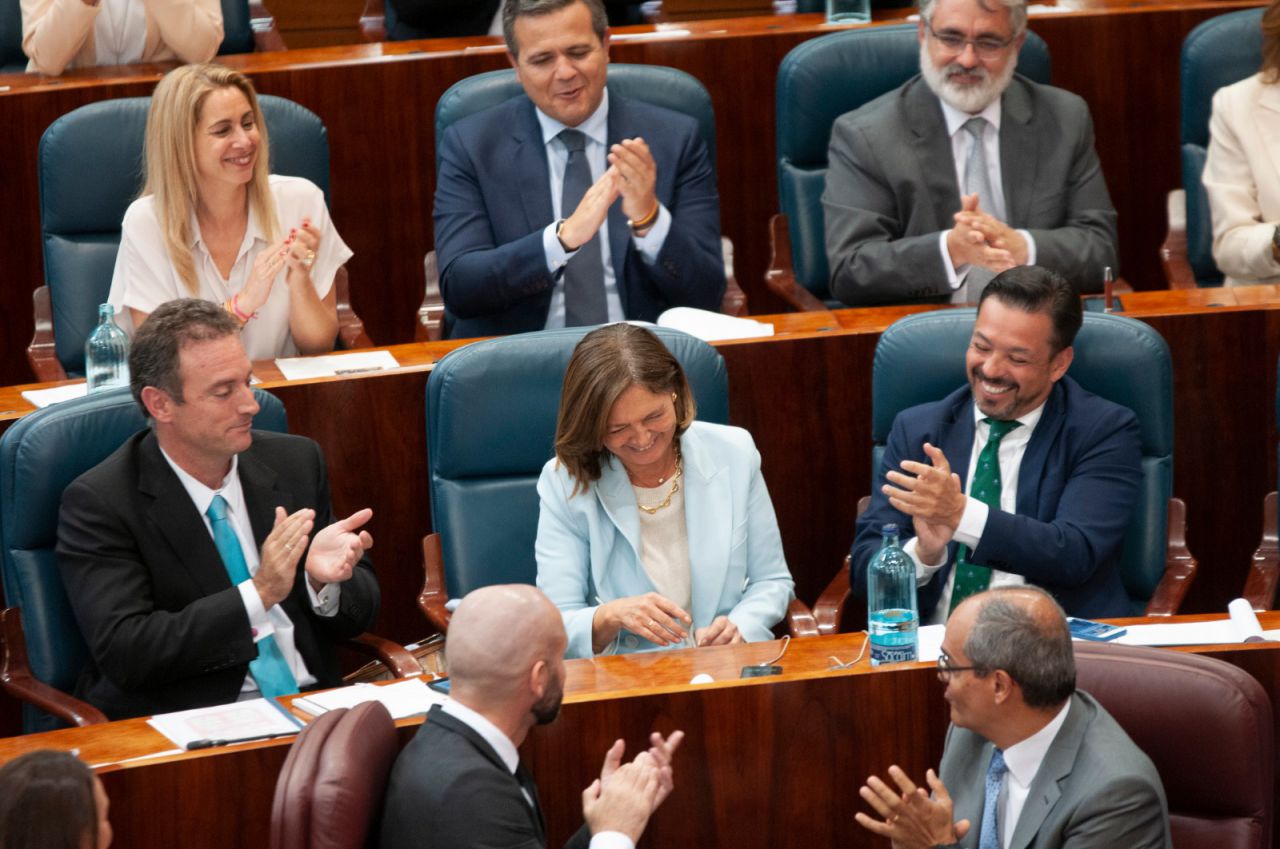 Paloma Adrados, presidenta saliente de la Asamblea. 