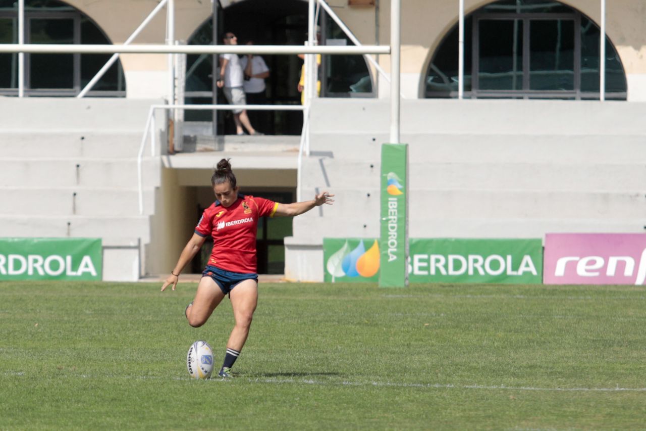 Al entrenamiento ha asistido la reina Letizia.