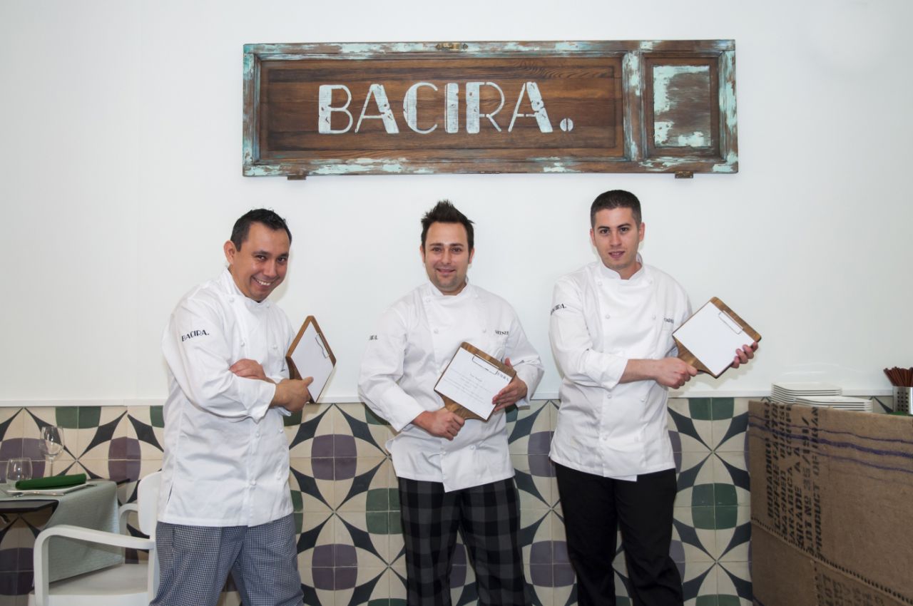 Gabriel Zapata, Carlos Langreo y Vicente de la Red, chefs de BACIRA